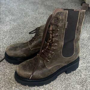 Nero Giardini Textured Brown Combat Boots